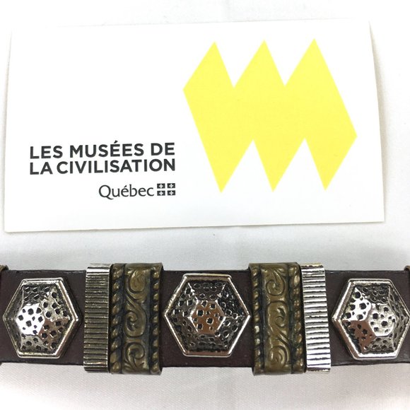 Museum of Civilisation - made in France Womens Handcrafted Hair Clip - Picture 1 of 3